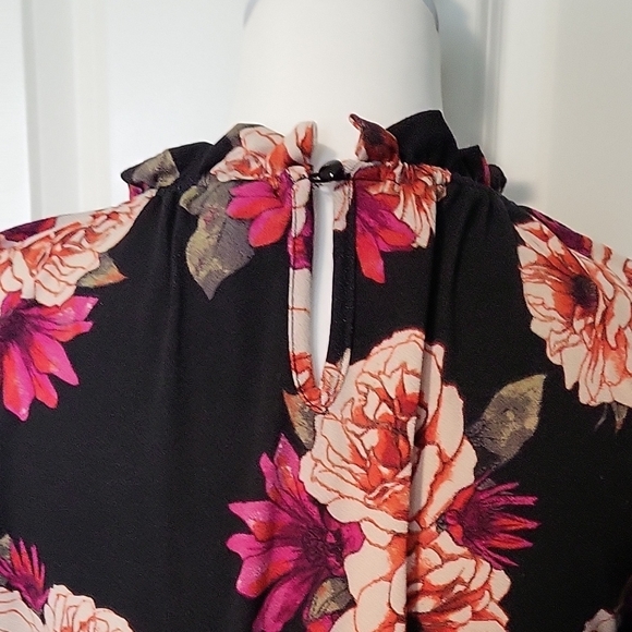 LuLaRoe Annabelle Ruffle Tiered Dress Black & Red Floral XS Women’s - Picture 4 of 7